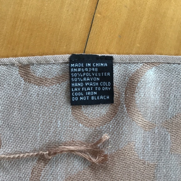 Multi print &colored patchwork scarf - Picture 3 of 3